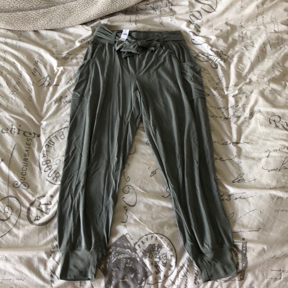 Adorable aerie lounge pants
